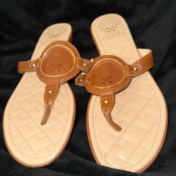 Vince Camuto Tan Leather Braida Thong Sandal - Picture 15 of 15
